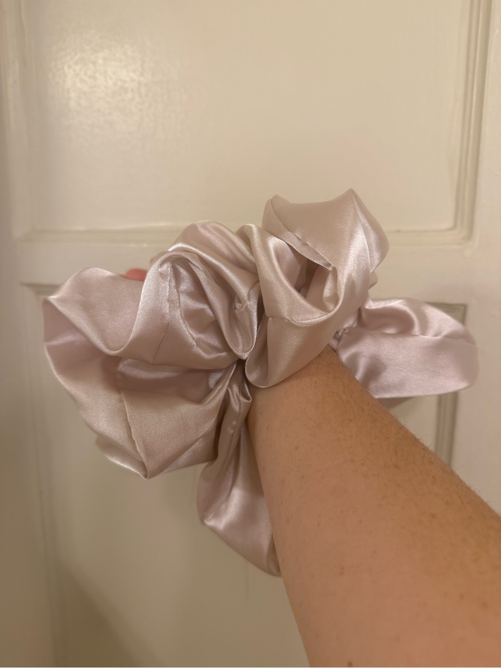 JUMBO Satin Silk Scrunchie - Light Blush Taupe